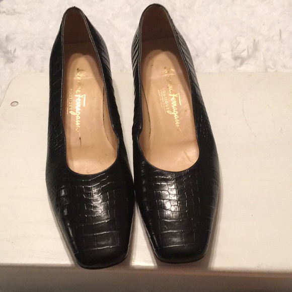 Salvatore Ferragamo Shoes - Salvatore Ferragamo Boutique Crocodile Black Shoes